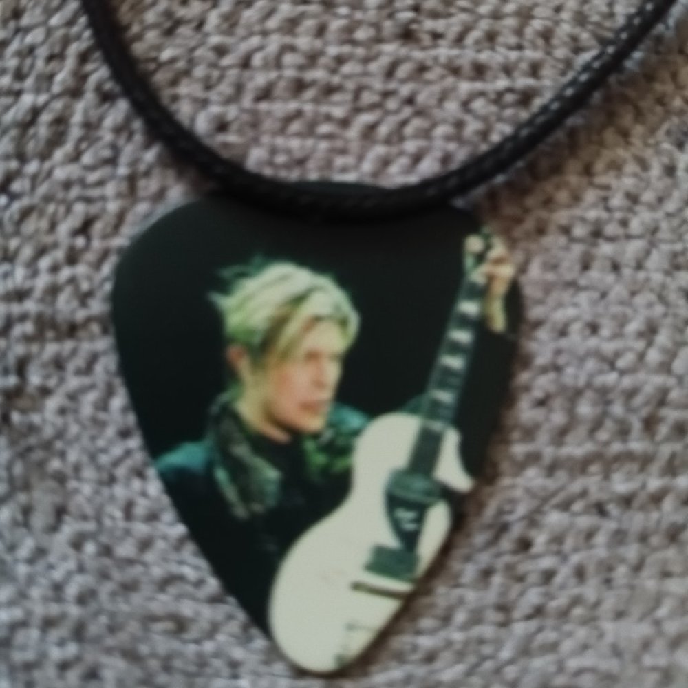 DAVID BOWIE SIGNATURE GUITAR PICK NECKLACE
